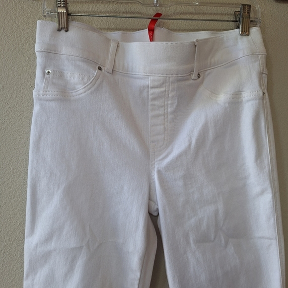 Spanx White Flare Jeans Pull On Slimming Stretch Pockets Womens Size M 20349Q - Picture 3 of 6